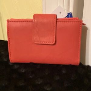 NWT Apt 9 wallet